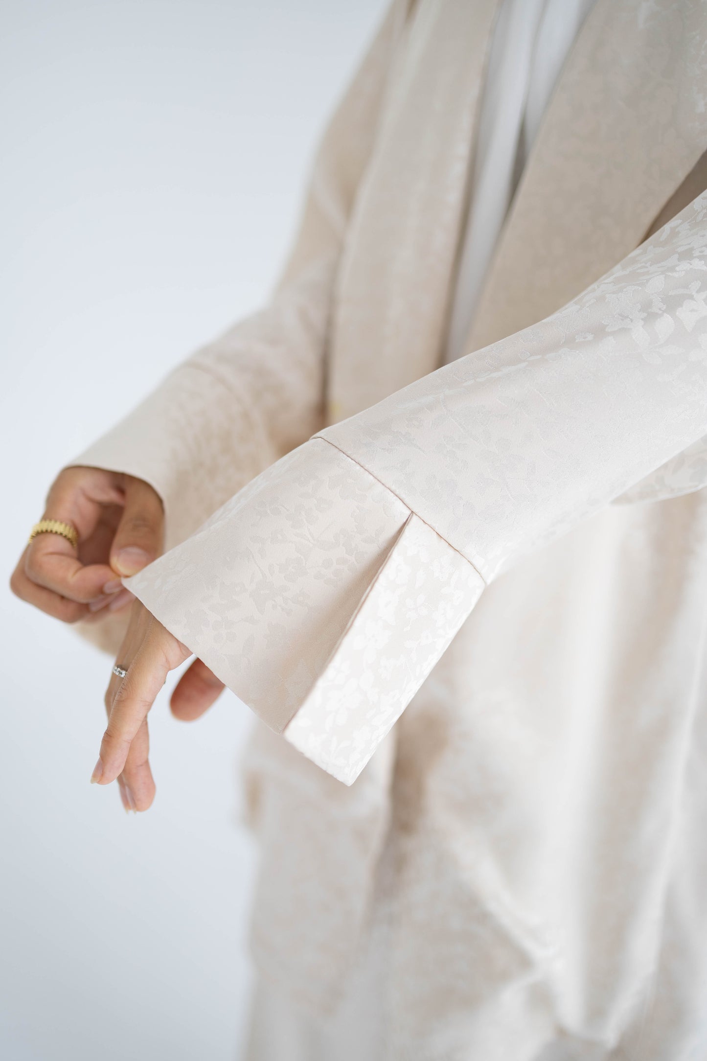 Creamy Floral Satin Blazer