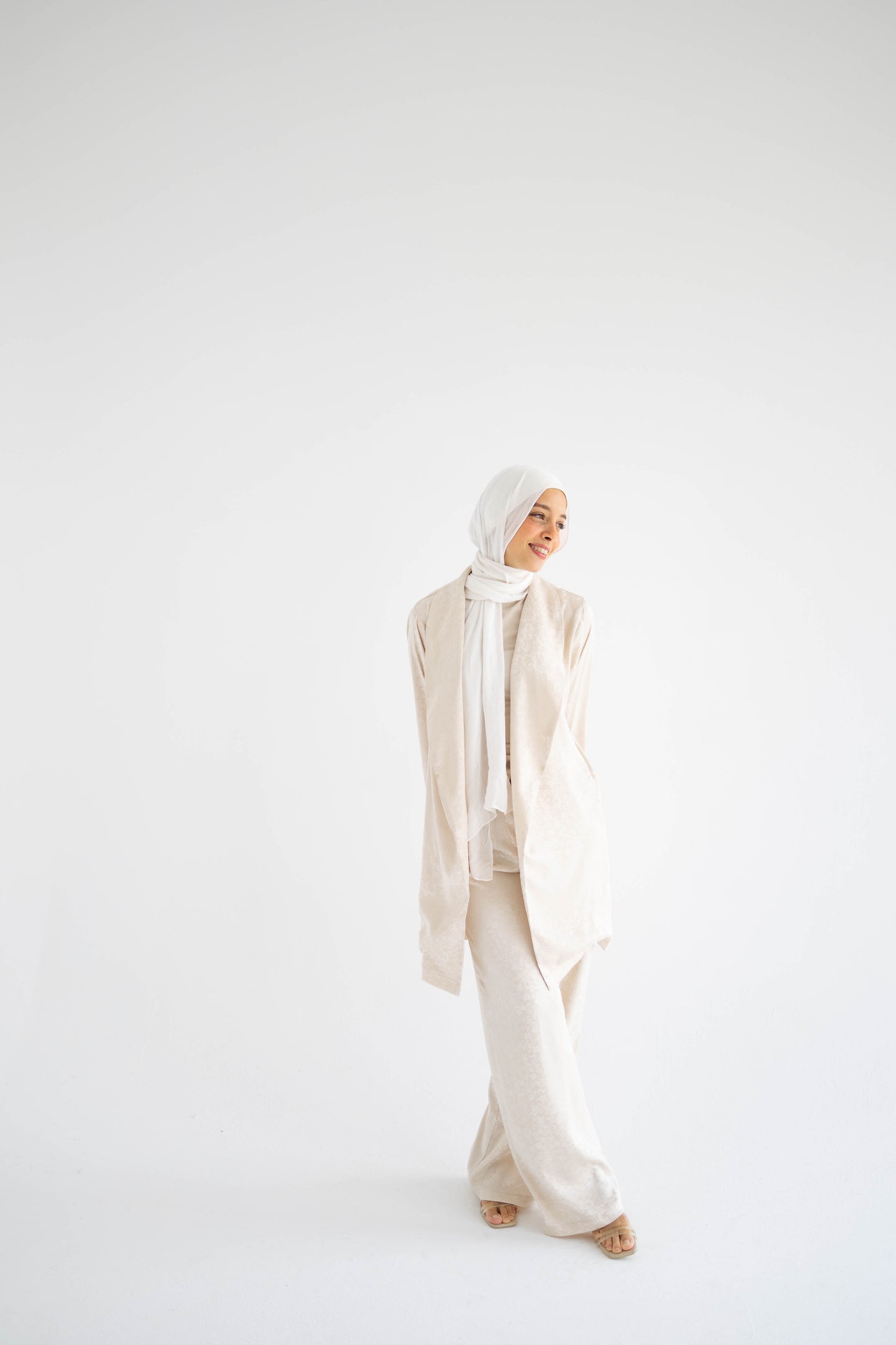 Creamy Floral Satin Blazer